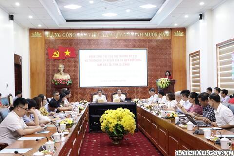 Đoàn công tác của Thứ trưởng Bộ Y tế và Trưởng đại diện Quỹ dân số Liên Hợp quốc làm việc tại tỉnh Lai Châu