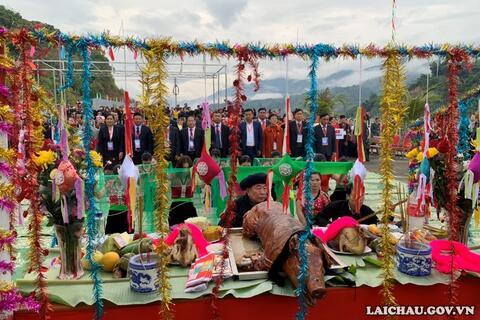 Lễ cúng còn - Nét đặc sắc trong văn hoá dân tộc Thái ở Mường Tè