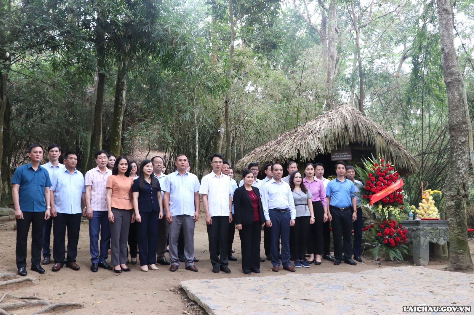Đoàn công tác tỉnh Lai Châu thăm Khu di tích Quốc gia đặc biệt Tân Trào (tỉnh Tuyên Quang)