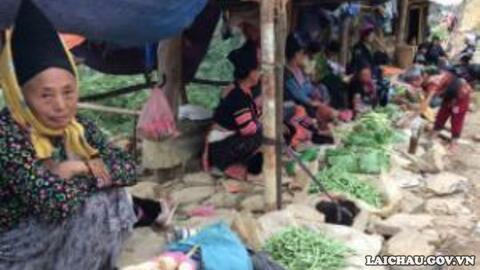 Đến Lai Châu đi “siêu thị” Séo Lèng