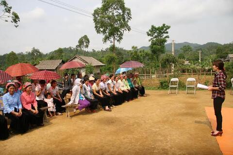 Phụ nữ huyện Than Uyên tích cực xây dựng gia đình hạnh phúc