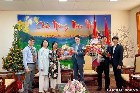 Tổ chức Samaritan’s Purse International Relief tại Việt Nam thăm, chúc Tết tỉnh Lai Châu