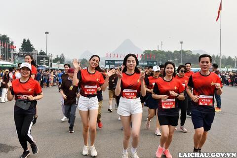 Những khoảnh khắc đẹp tại Tiền Phong Marathon 2023