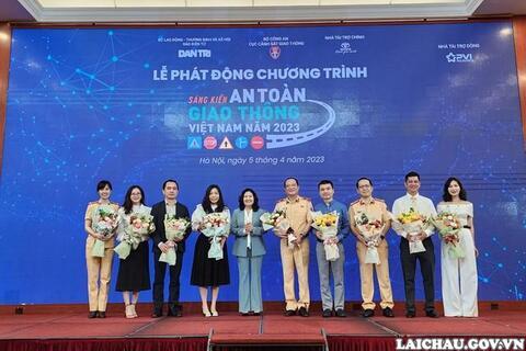Phát động 'Sáng kiến An toàn giao thông Việt Nam năm 2023'