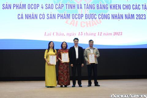 Gần 300 Hội viên nông dân sản xuất kinh doanh giỏi, cán bộ Hội Nông dân và chủ thể sản phẩm OCOP năm 2023 đối thoại với Chủ tịch UBND tỉnh Lai Châu