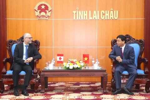 Chủ tịch UBND tỉnh Lai Châu tiếp xã giao Đại sứ đặc mệnh toàn quyền Canada tại Việt Nam và Đoàn công tác