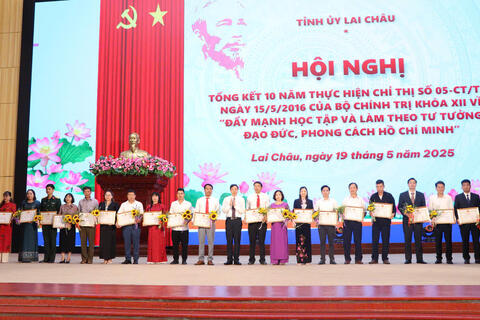 Lai Châu tổng kết 10 năm thực hiện Chỉ thị 05-CT/TW của Bộ Chính trị về “Đẩy mạnh học tập và làm theo tư tưởng, đạo đức, phong cách Hồ Chí Minh”