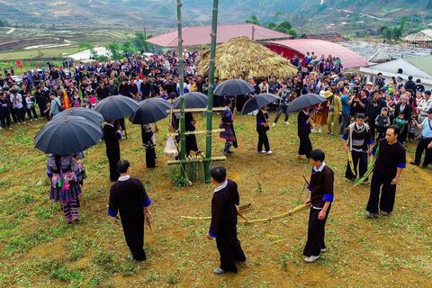 Học Bác là “tự soi, tự sửa, tự vươn lên” vì nhân dân