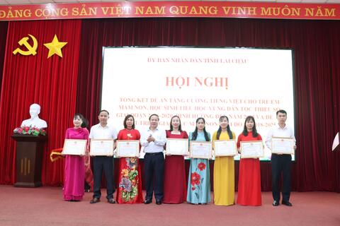 100% trẻ em dân tộc thiểu số được tăng cường tiếng Việt; quy mô và chất lượng giáo dục mầm non vượt mục tiêu đề ra