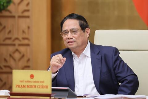 Thủ tướng yêu cầu kiên định mục tiêu, thực hiện '3 tăng tốc'