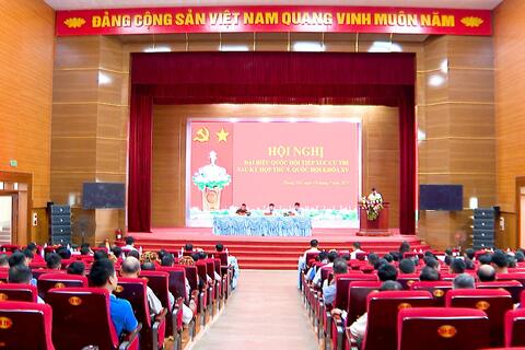Đoàn Đại biểu Quốc hội tỉnh tiếp xúc cử tri xã Phong Thổ