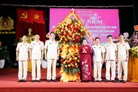 Công an Lai Châu: Kỷ niệm 80 năm Ngày truyền thống Công an nhân dân và 20 năm Ngày hội Toàn dân bảo vệ an ninh Tổ quốc