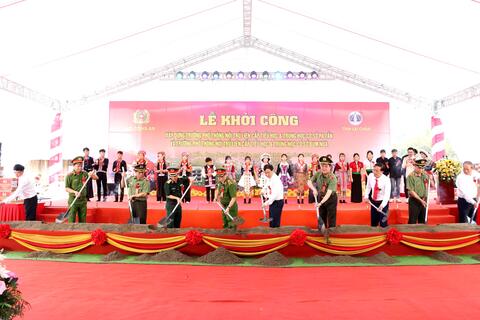 Lai Châu: Khởi công các dự án đầu tư xây dựng Trường Phổ thông nội trú Tiểu học và Trung học cơ sở Pa Tần; Trường Phổ thông nội trú Tiểu học và Trung học cơ sở Bum Nưa