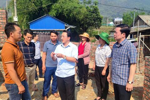 <a href="/tin-tuc-su-kien/chuyen-de" title="Chuyên đề" rel="dofollow">Chuyên đề</a>