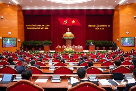 Bế mạc Hội nghị Trung ương 13