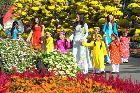 <a href="/cong-dan-doanh-nghiep" title="Công dân - Doanh nghiệp" rel="dofollow">Công dân - Doanh nghiệp</a>