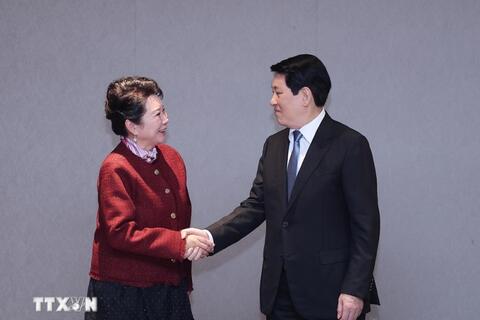 Tuần lễ cấp cao APEC 2025: Chủ tịch nước Lương Cường tiếp và làm việc với các Tập đoàn lớn