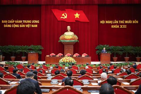 Thống nhất nhân sự giới thiệu tham gia Bộ Chính trị, Ban Bí thư khóa XIV