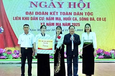 Phó Chủ tịch Thường trực UBND tỉnh Tống Thanh Hải dự và động viên Nhân dân tại Ngày hội “Đại đoàn kết toàn dân tộc” liên khu dân cư bản Nậm Mạ, Huổi Ca, Sông Đà, Co Lẹ xã Nậm Mạ