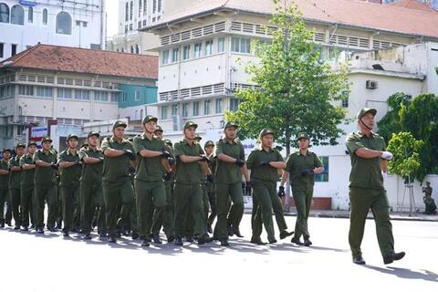 Mức phạt hành vi xúc phạm, đe dọa, cản trở, chống đối lực lượng tham gia bảo vệ an ninh, trật tự ở cơ sở trong khi thực hiện nhiệm vụ