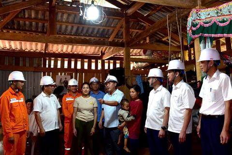 <a href="/tin-tuc-su-kien/so-nganh-huyen-thanh-pho" title="Sở,Ban,Ngành - Địa phương" rel="dofollow">Sở, Ban, Ngành - Địa Phương</a>