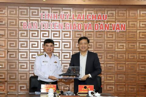 <a href="/tin-tuc-su-kien/so-nganh-huyen-thanh-pho" title="Sở,Ban,Ngành - Địa phương" rel="dofollow">Sở, Ban, Ngành - Địa Phương</a>