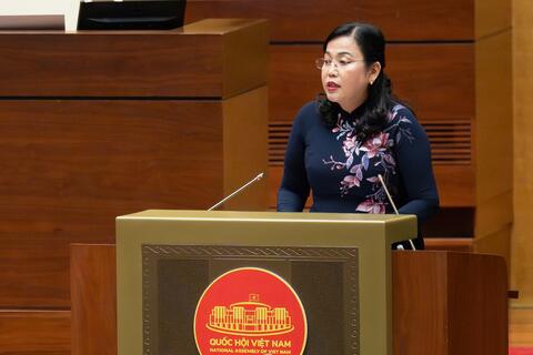 <a href="/tin-tuc-su-kien/chuyen-de" title="Chuyên đề" rel="dofollow">Chuyên đề</a>