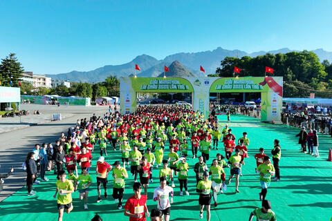Giải Marathon Lai Châu lần thứ II, năm 2025 thu hút trên 1.500 đại biểu và vận động viên tham gia