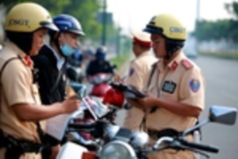 Công bố đường dây nóng để người dân phản ánh cảnh sát giao thông có biểu hiện tiêu cực