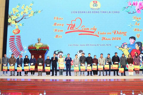 Liên đoàn Lao động tỉnh: Chương trình “Tết Sum vầy - Xuân ơn Đảng” năm 2026