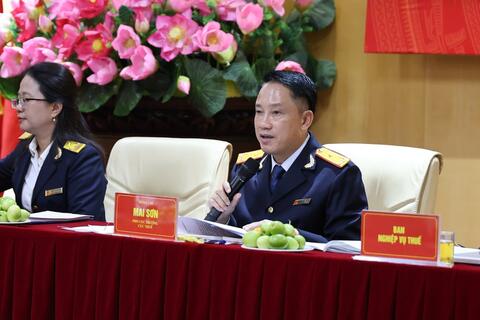 <a href="/cong-dan-doanh-nghiep" title="Công dân - Doanh nghiệp" rel="dofollow">Công dân - Doanh nghiệp</a>