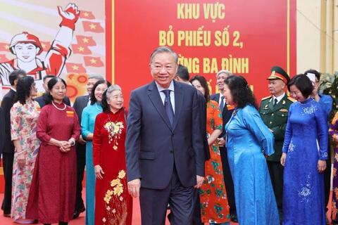 <a href="/tin-tuc-su-kien/chuyen-de" title="Chuyên đề" rel="dofollow">Chuyên đề</a>