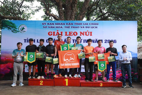 Hơn 300 vận động viên tham gia Giải leo núi tỉnh Lai Châu thứ IV năm 2026 – Chinh phục đỉnh Tả Liên Sơn 2.996m