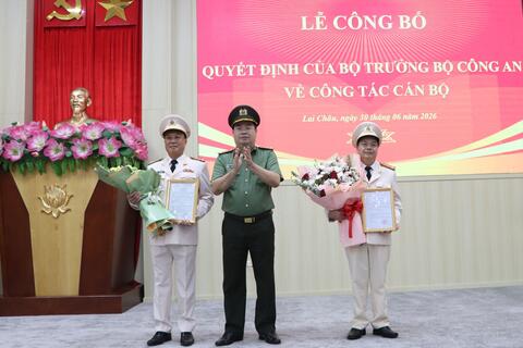 Công bố các Quyết định của Bộ trưởng Bộ Công an về công tác cán bộ