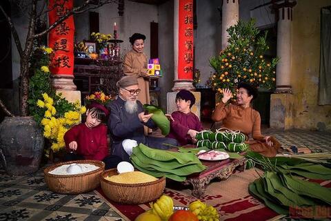<a href="/tin-tuc-su-kien/chuyen-de" title="Chuyên đề" rel="dofollow">Chuyên đề</a>