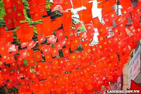 <a href="/cong-dan-doanh-nghiep" title="Công dân - Doanh nghiệp" rel="dofollow">Công dân - Doanh nghiệp</a>