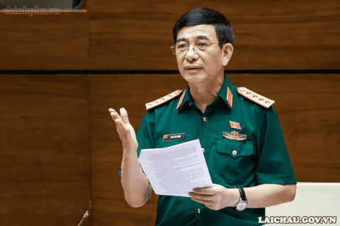 <a href="/cong-dan-doanh-nghiep" title="Công dân - Doanh nghiệp" rel="dofollow">Công dân - Doanh nghiệp</a>