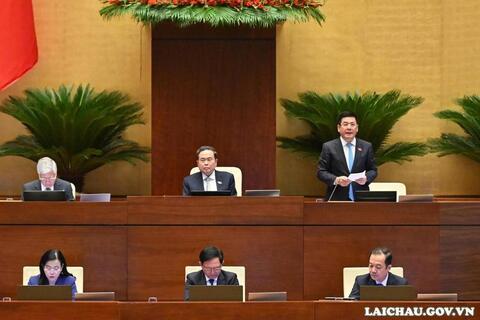 Tháo gỡ điểm nghẽn về thể chế, tạo thuận lợi cho doanh nghiệp và bảo đảm an toàn hạ tầng, an ninh mạng