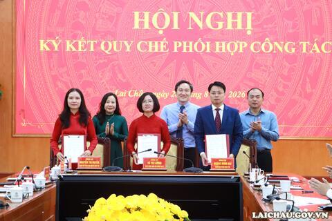 Hội nghị ký kết quy chế phối hợp công tác giữa Văn phòng Tỉnh ủy, Văn phòng Đoàn Đại biểu Quốc hội và HĐND tỉnh, Văn phòng UBND tỉnh
