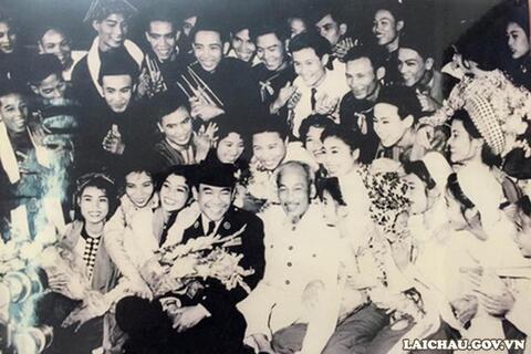 Từ tư tưởng Hồ Chí Minh về Văn hóa, khơi dậy khát vọng phát triển đất nước giàu mạnh, phồn vinh, hạnh phúc