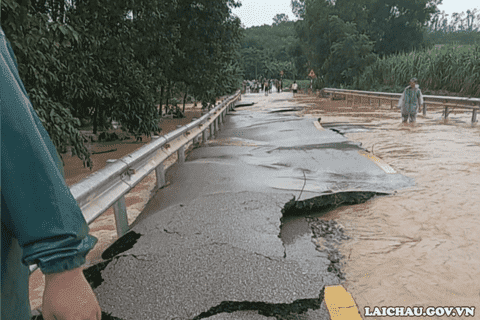 Chủ động ứng phó mưa lũ, bảo đảm an toàn tính mạng, tài sản của người dân