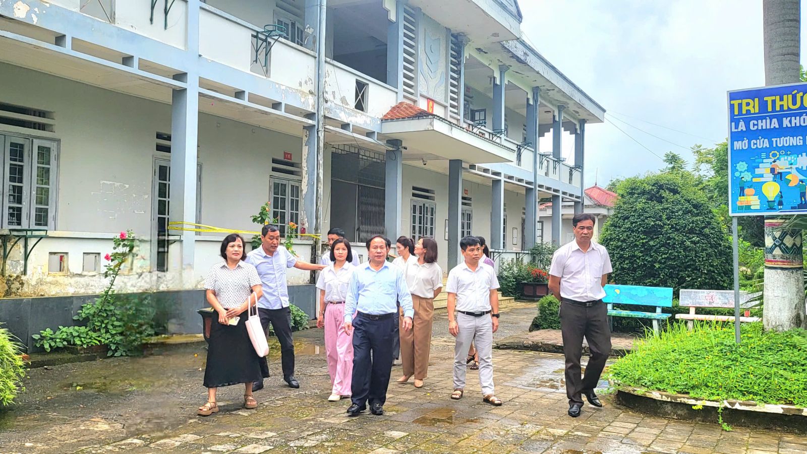 Phó Chủ tịch Thường trực UBND tỉnh kiểm tra công tác công tác chuẩn bị thi tốt nghiệp THPT tại Trường Phổ thông dân tộc nội trú THPT tỉnh
