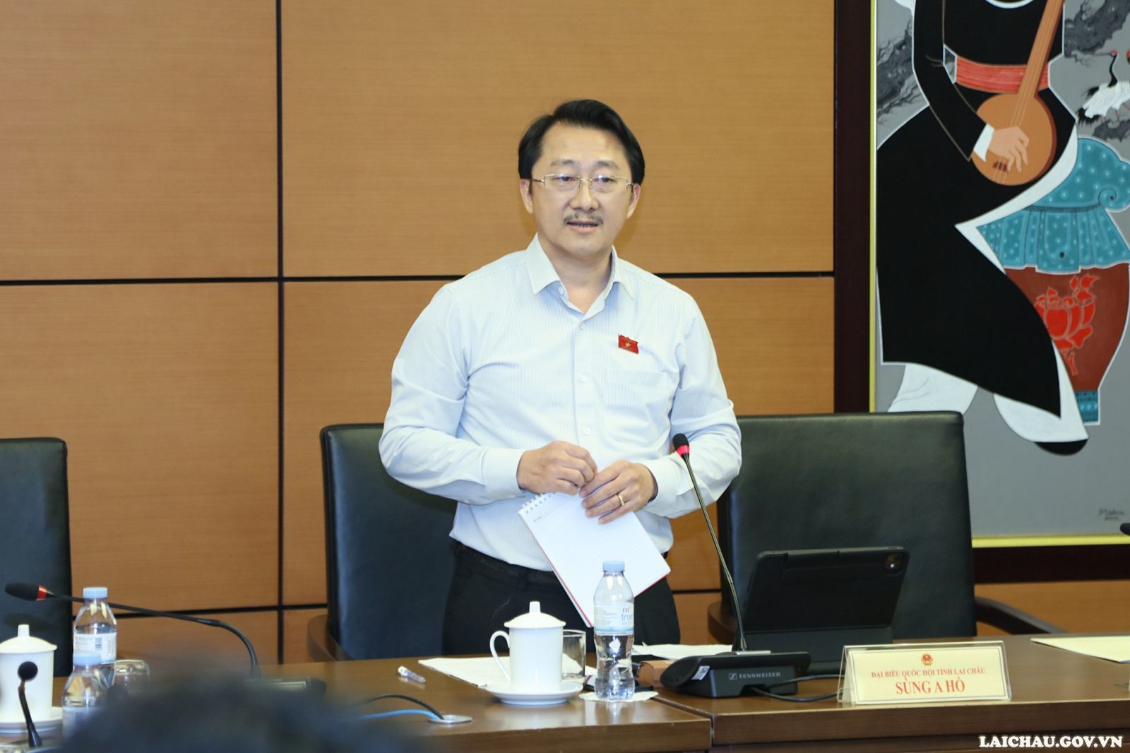 Đoàn đại biểu Quốc hội tỉnh Lai Châu tích cực tham gia, đóng góp ý kiến tại Kỳ họp không thường lệ thứ Nhất