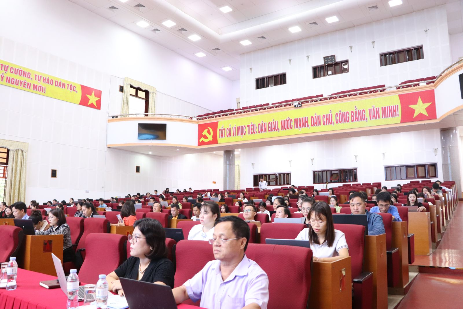 Lai Châu: Bồi dưỡng nghiệp vụ công tác văn thư, lưu trữ năm 2025