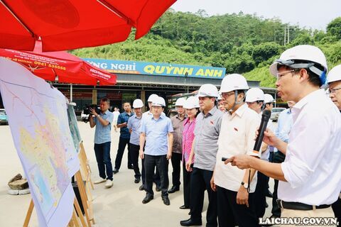 Đoàn công tác của Thường trực Ủy ban Kinh tế và Tài chính của Quốc hội khảo sát thực địa Dự án cao tốc Bảo Hà - Lai Châu (nút giao IC16)