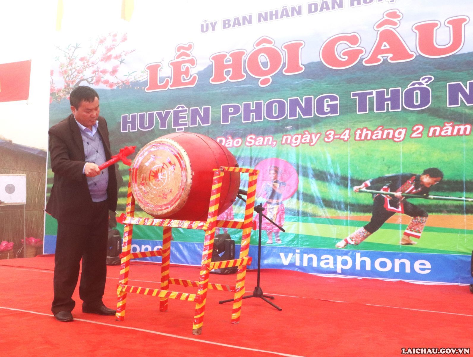 Tưng bừng Lễ hội Gầu Tào huyện Phong Thổ năm 2023