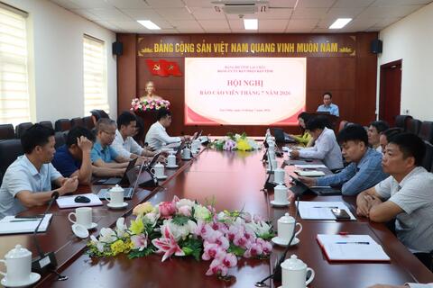 Đảng ủy UBND tỉnh Lai Châu: Hội nghị Báo cáo viên tháng 7 năm 2026