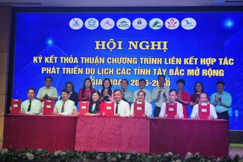 Lai Châu: Tham gia ký kết thỏa thuận Chương trình hợp tác phát triển du lịch Tây Bắc mở rộng giai đoạn 2026-2030