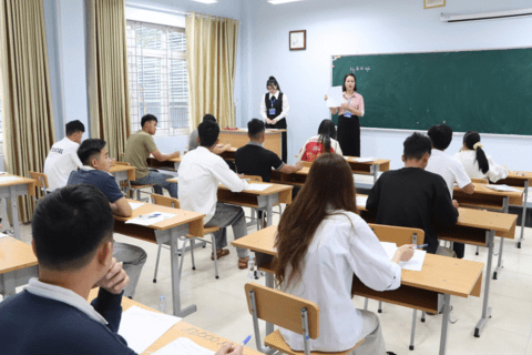 Ngày đầu tiên kỳ thi tốt nghiệp THPT năm 2026: Nghiêm túc và an toàn