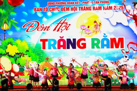Khai mạc Đêm hội Trăng rằm liên phường Đoàn Kết - Tân Phong năm 2025